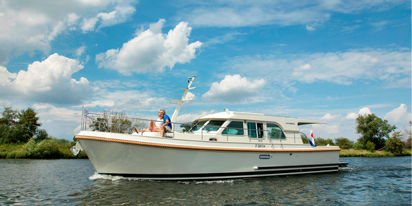 yacht charter nederland