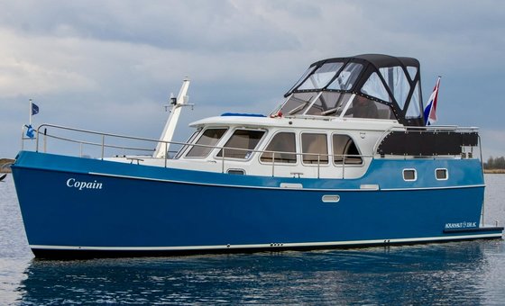 Motor Yacht Copain – licence-free and comfortable cruising for hire